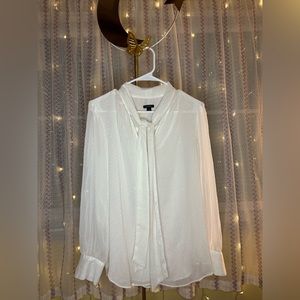 Women’s long sleeves tie neck shirt